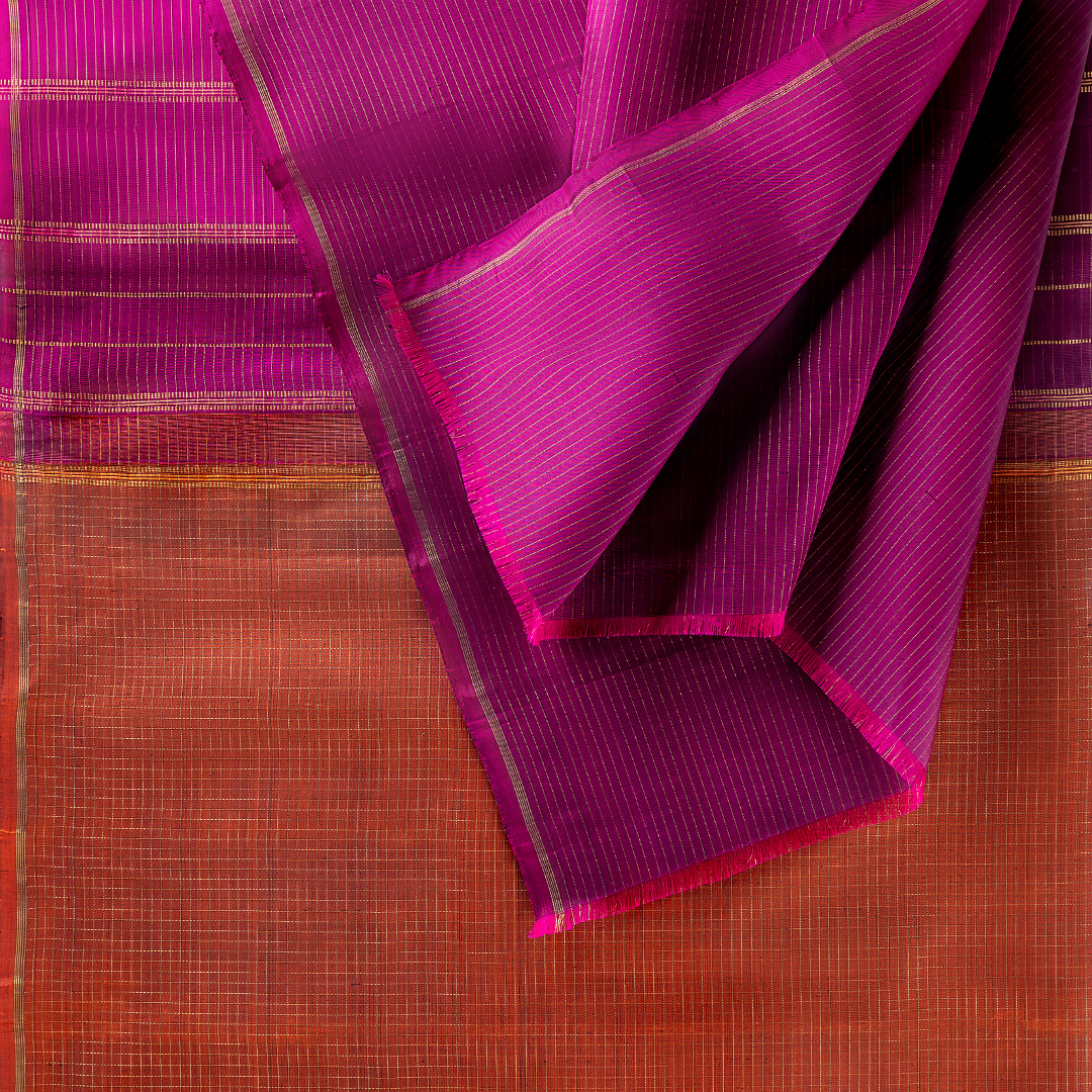 DS23240011