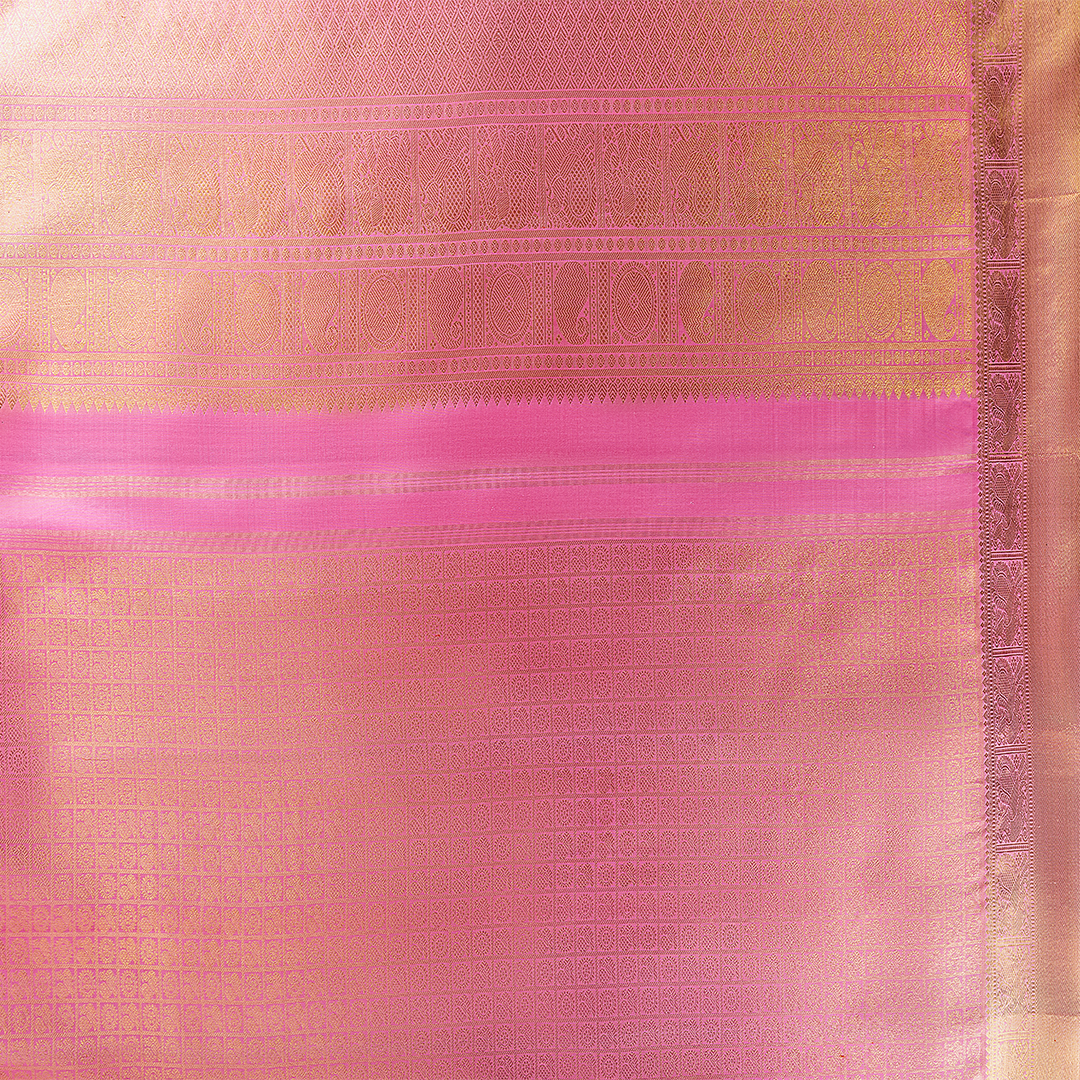 DS23240032
