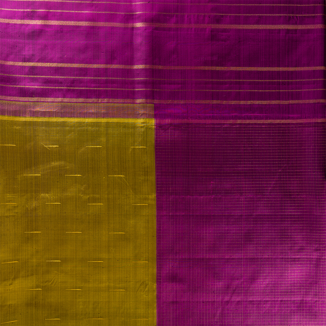 DS23240042