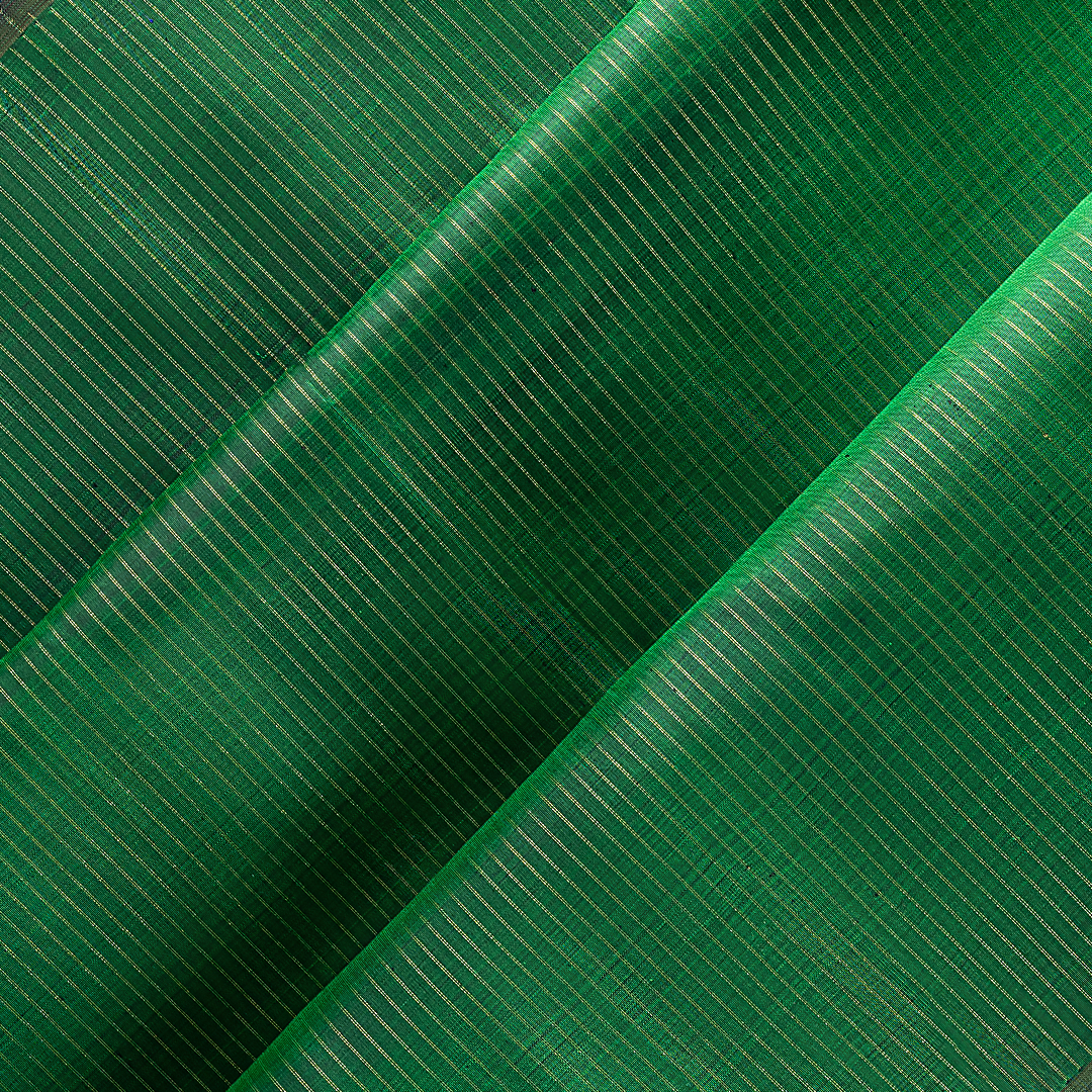 DS23240043
